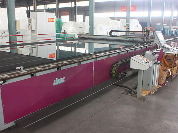 LiSEC Cutting Machine